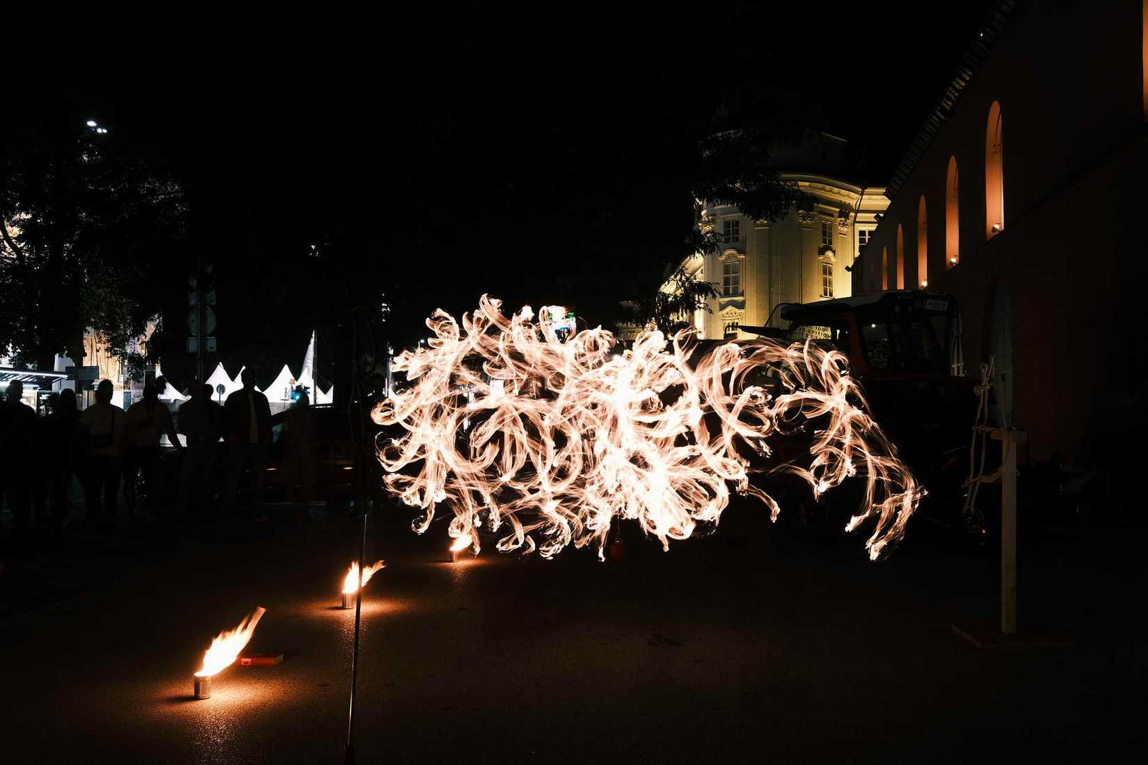 Lichtdesign: Strahlende Akzente für Ihr Event-Ambiente