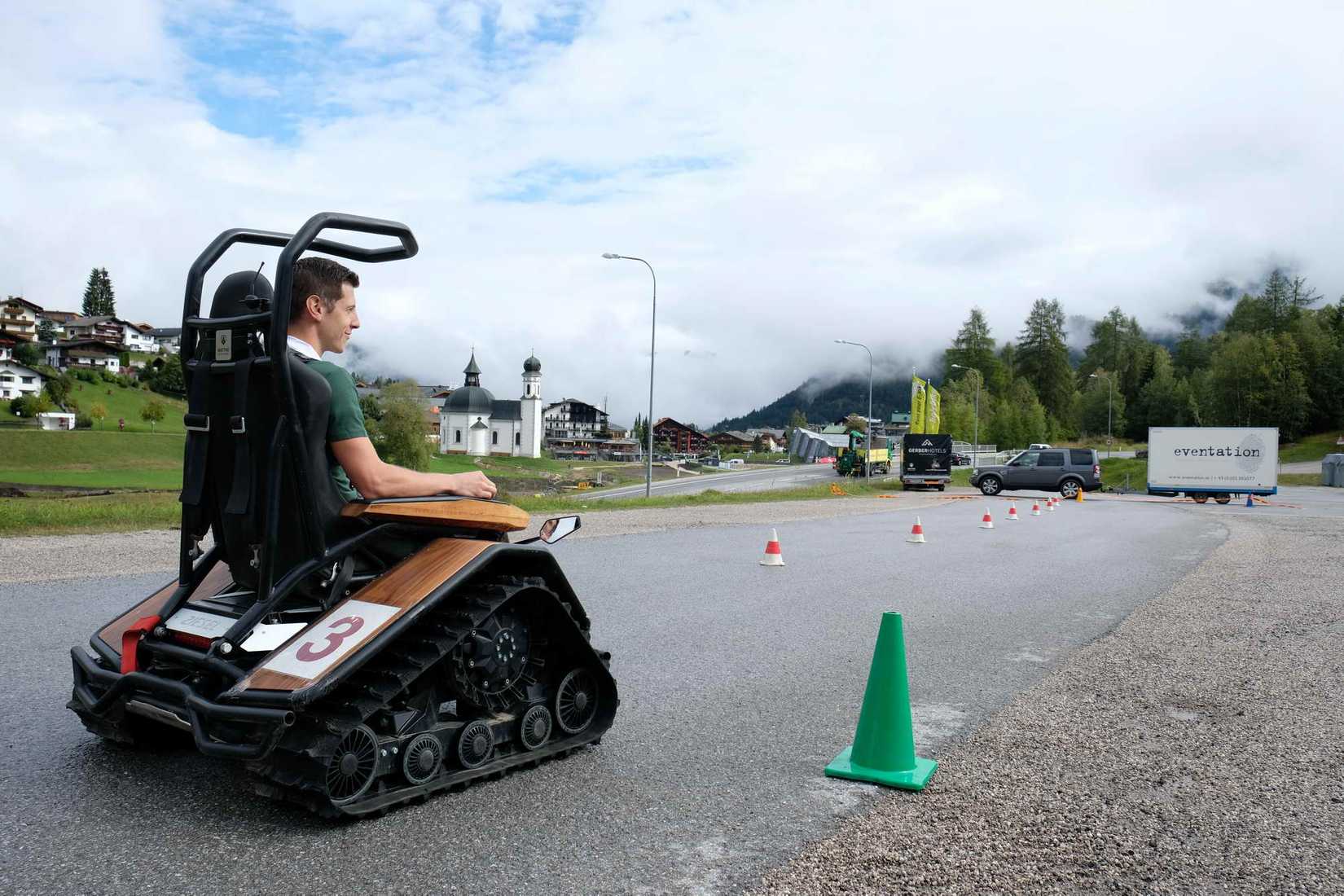 Einzigartige Testfahrten und Offroad-Erlebnisse